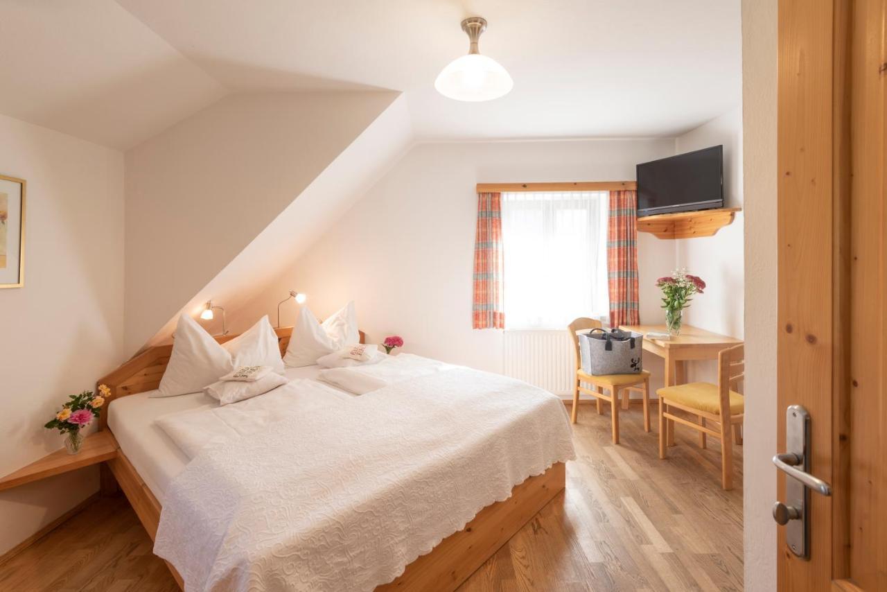 Gasthof Pension Orthofer Sankt Jakob im Walde Esterno foto